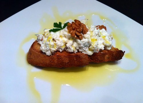 Crostini speciali al gorgonzola