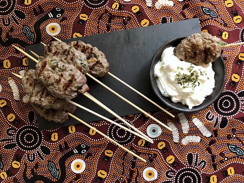 Polpette di carne all’orientale con crema di yogurt greco