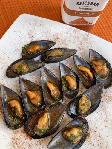 Cozze al lime basilico e pepe di Cayenna