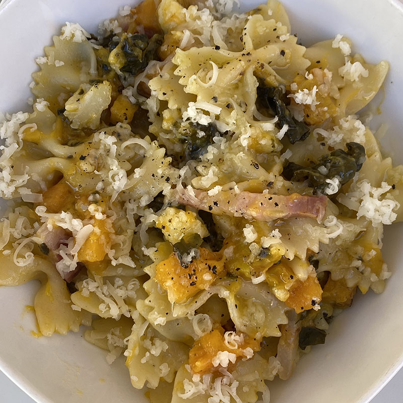 Farfalle con cavolo nero e zucca