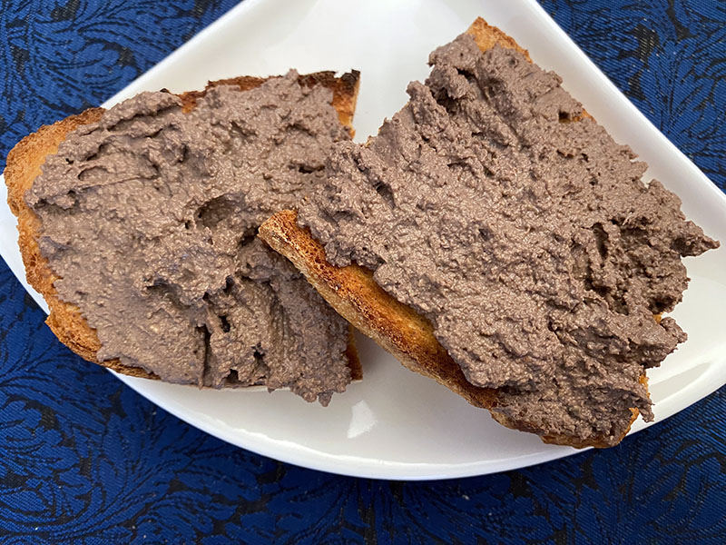 Crostini con patè di fegatini alla toscana