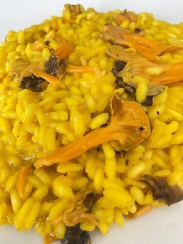 Risotto giallo ai funghi galletti