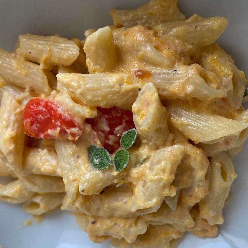 Farfalle zucca pomodorini e formaggio spalmabile