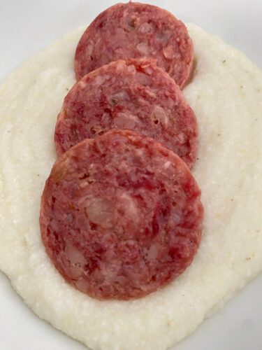 Polenta bianca con cotechino